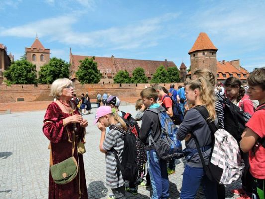 Grafika #7: Wycieczka do Malborka i Sztutowa