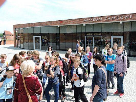 Grafika #8: Wycieczka do Malborka i Sztutowa