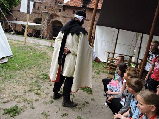 Grafika #45: Wycieczka do Malborka i Sztutowa