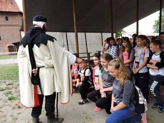 Grafika #46: Wycieczka do Malborka i Sztutowa