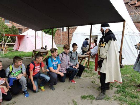 Grafika #50: Wycieczka do Malborka i Sztutowa