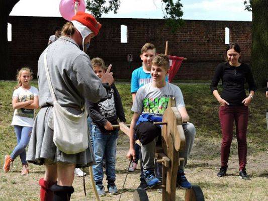 Grafika #55: Wycieczka do Malborka i Sztutowa