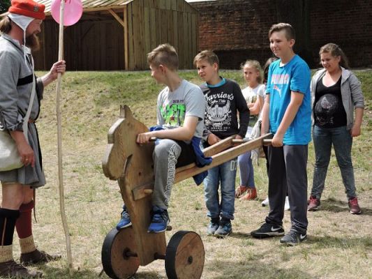 Grafika #56: Wycieczka do Malborka i Sztutowa