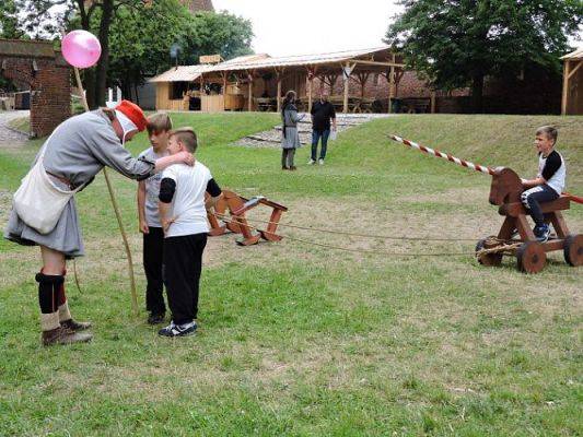 Grafika #60: Wycieczka do Malborka i Sztutowa
