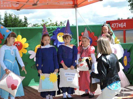 Grafika #19: Festyn rodzinny