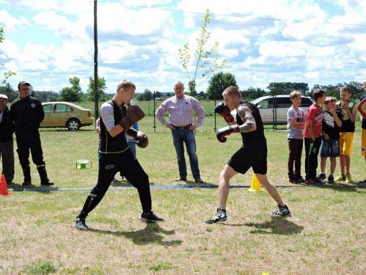 Grafika #45: Festyn rodzinny