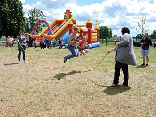 Grafika #110: Festyn rodzinny