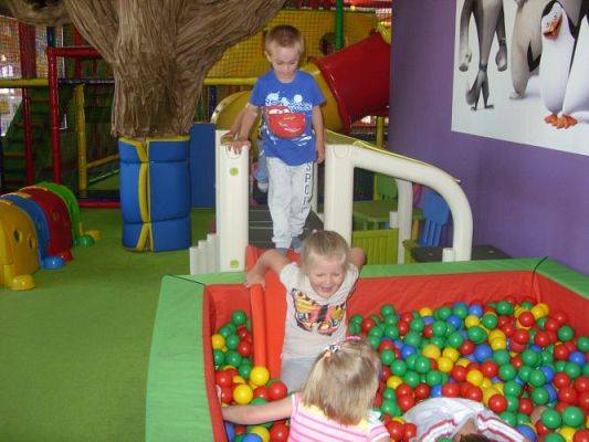 Grafika #24: Przedszkolaki w Madagaskarze