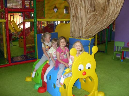 Grafika #25: Przedszkolaki w Madagaskarze