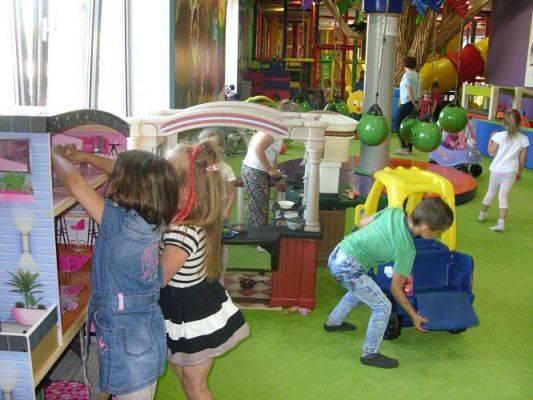 Grafika #30: Przedszkolaki w Madagaskarze