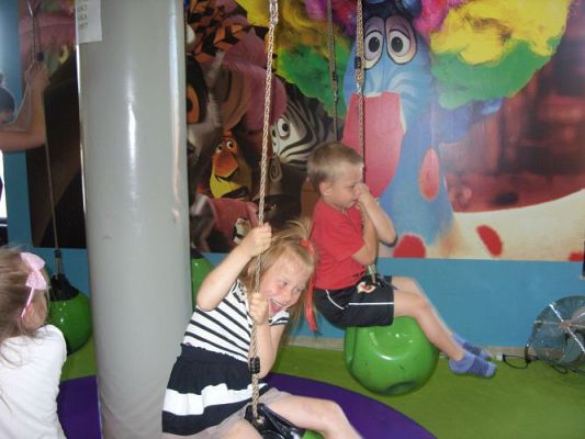 Grafika #40: Przedszkolaki w Madagaskarze