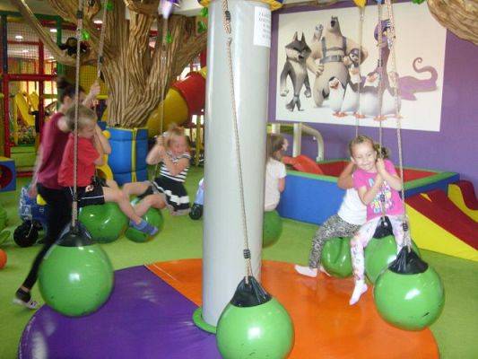 Grafika #41: Przedszkolaki w Madagaskarze