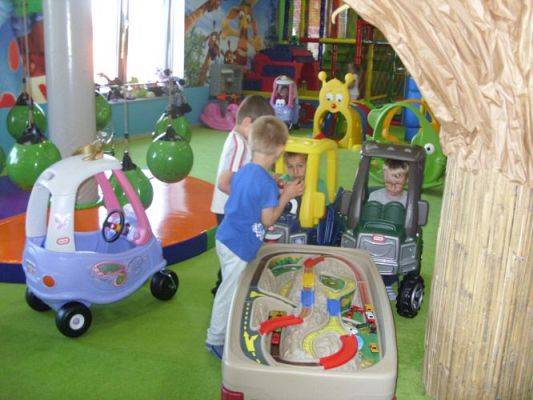 Grafika #43: Przedszkolaki w Madagaskarze