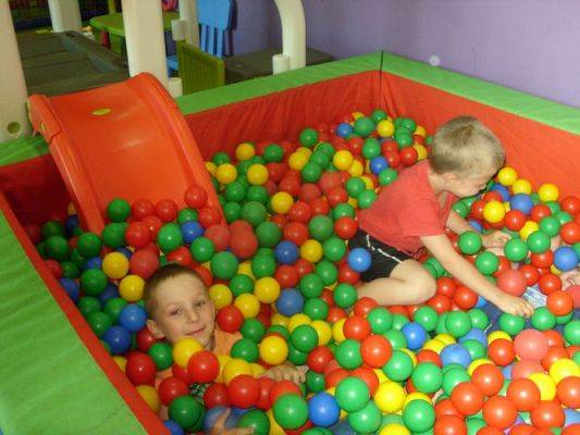 Grafika #48: Przedszkolaki w Madagaskarze