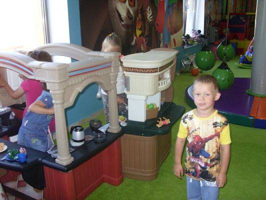 Grafika #50: Przedszkolaki w Madagaskarze