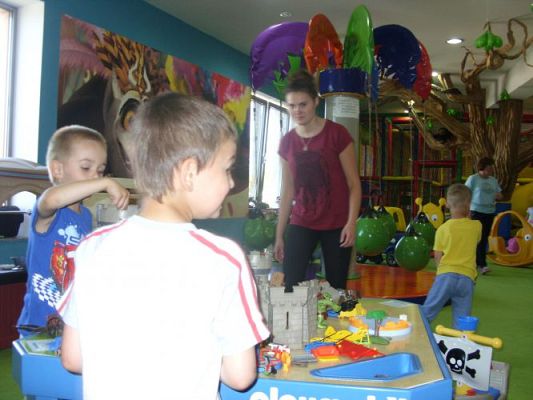 Grafika #52: Przedszkolaki w Madagaskarze