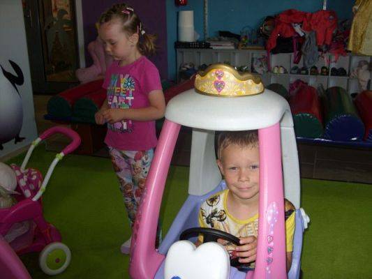 Grafika #53: Przedszkolaki w Madagaskarze