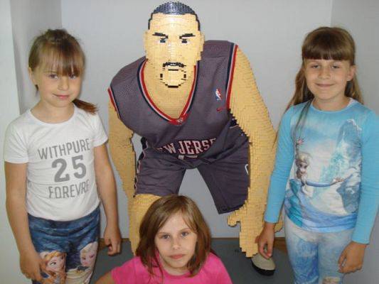 Grafika #9: Wycieczka klas O-III na wystawę Łebskie Klocki- cz. 1