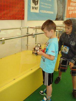 Grafika #11: Wycieczka klas O-III na wystawę Łebskie Klocki- cz. 1