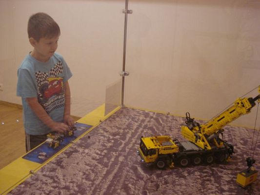 Grafika #18: Wycieczka klas O-III na wystawę Łebskie Klocki- cz. 1