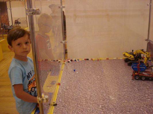 Grafika #19: Wycieczka klas O-III na wystawę Łebskie Klocki- cz. 1