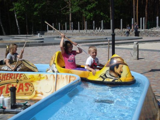 Grafika #68: Wycieczka klas O-III na wystawę Łebskie Klocki- cz. 1