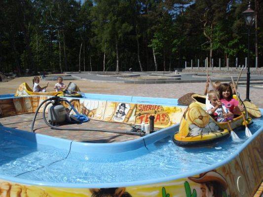 Grafika #69: Wycieczka klas O-III na wystawę Łebskie Klocki- cz. 1