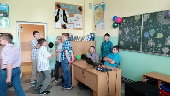 Grafika #16: Wieczorek pożegnalny klasy VI