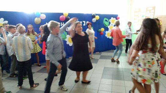 Grafika #24: Wieczorek pożegnalny klasy VI