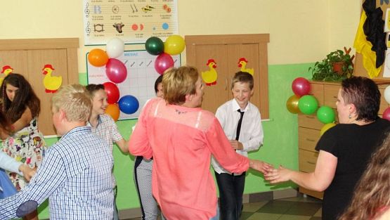 Grafika #48: Wieczorek pożegnalny klasy VI