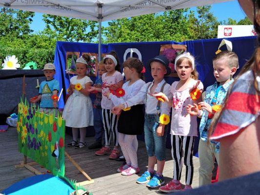 Grafika #35: Festyn rodzinny