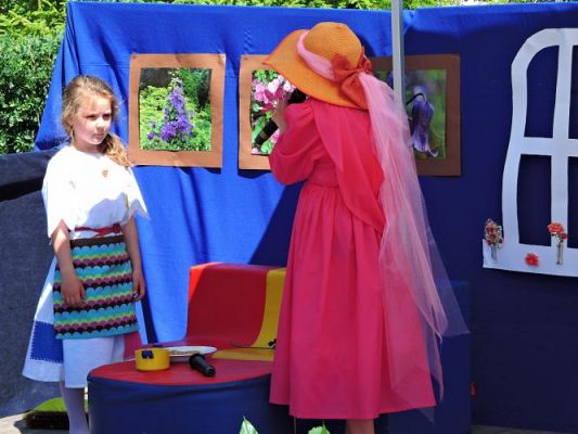 Grafika #70: Festyn rodzinny