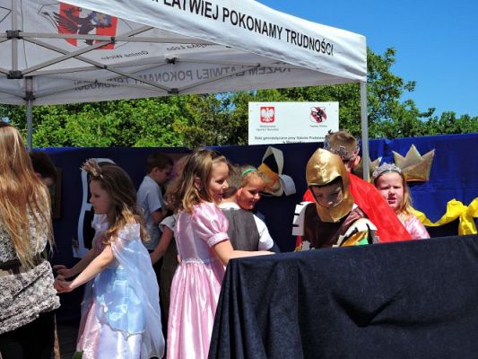 Grafika #87: Festyn rodzinny