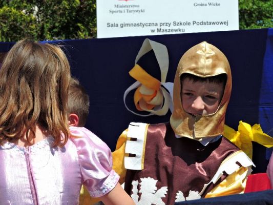 Grafika #90: Festyn rodzinny