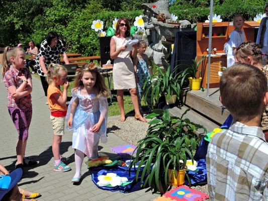 Grafika #94: Festyn rodzinny