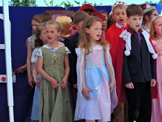 Grafika #112: Festyn rodzinny