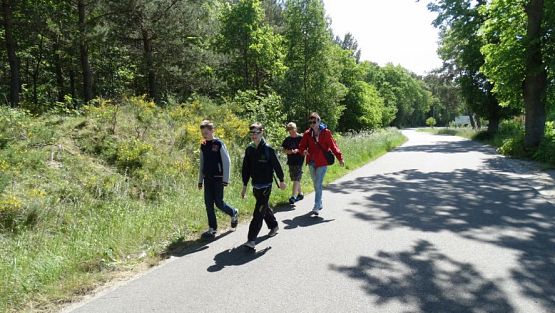 Grafika #37: Biwak klasy VI w Żarnowskiej