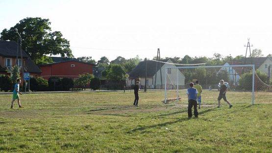 Grafika #58: Biwak klasy VI w Żarnowskiej