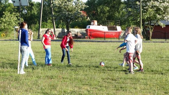 Grafika #59: Biwak klasy VI w Żarnowskiej