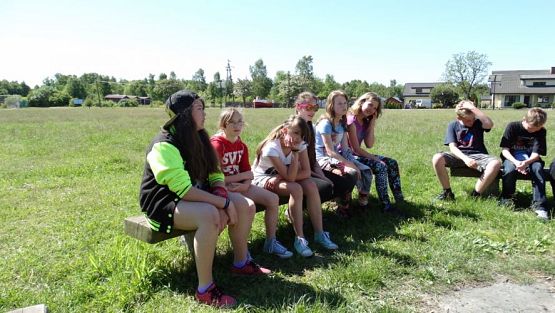 Grafika #86: Biwak klasy VI w Żarnowskiej