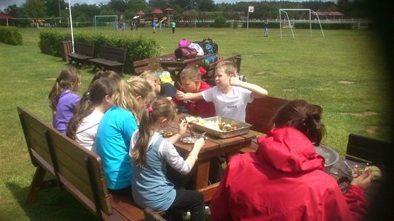 Grafika #48: Biwak klasy piątej