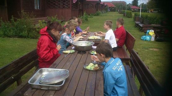 Grafika #49: Biwak klasy piątej