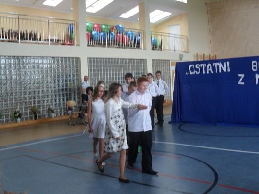 Grafika #2: Ostatni bal z moją klasą