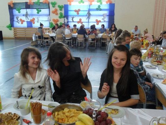 Grafika #12: Ostatni bal z moją klasą