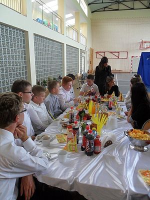 Grafika #14: Ostatni bal z moją klasą