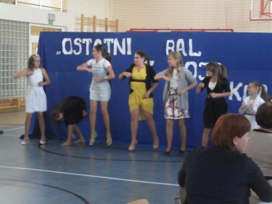 Grafika #18: Ostatni bal z moją klasą