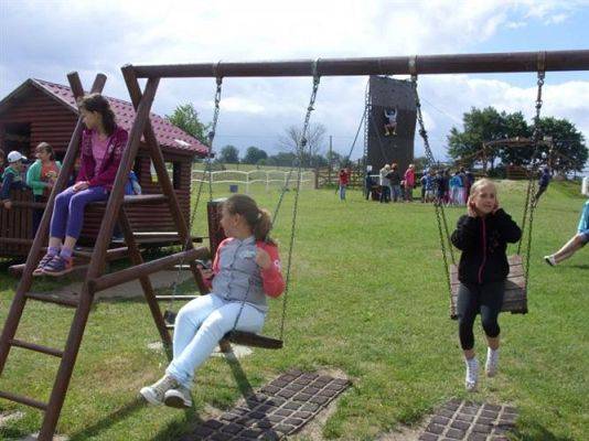 Grafika #0: Wycieczka kl.0 - III do Runowa