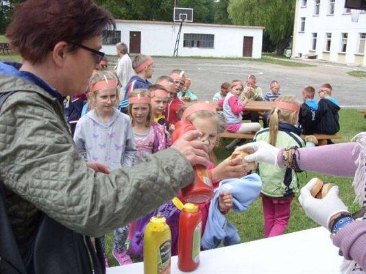 Grafika #48: Wycieczka kl.0 - III do Runowa