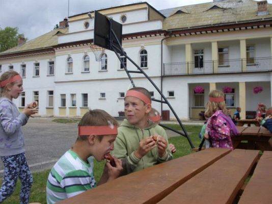 Grafika #49: Wycieczka kl.0 - III do Runowa