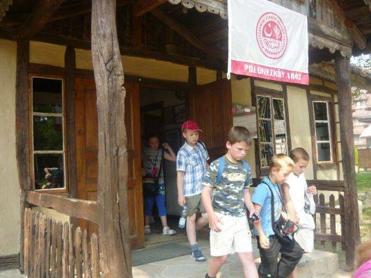 Grafika #12: Wycieczka do Szymbarku